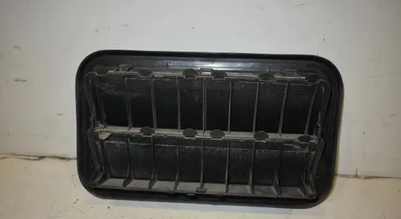 Lexus RX 450H Quarter panel pressure vent 