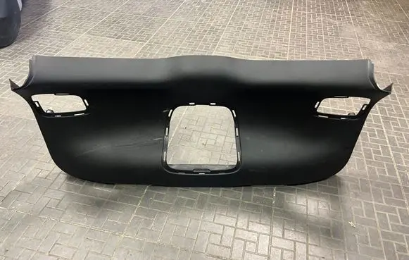 Jeep Cherokee Tailgate/boot lid cover trim 1WN74TRMAC 5LS74TRMA 1UD10TRMAE