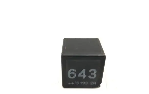 Audi A4 S4 B8 8K Other relay 8K0951253 V23136B6X72