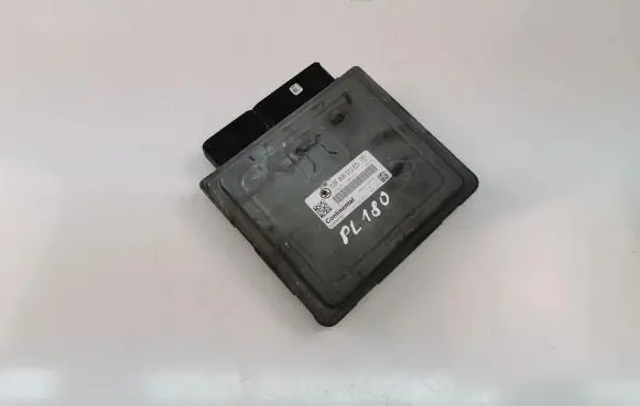 Skoda Fabia Mk2 (5J) Engine control unit/module 03F906070ED