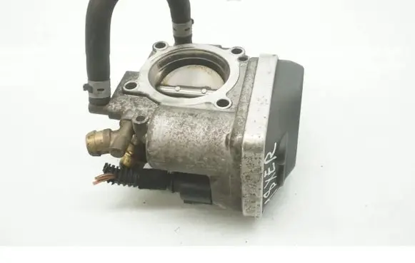 Opel Zafira B Electric throttle body valve 55560398
