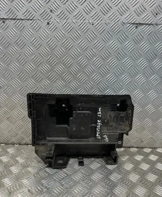 Battery tray