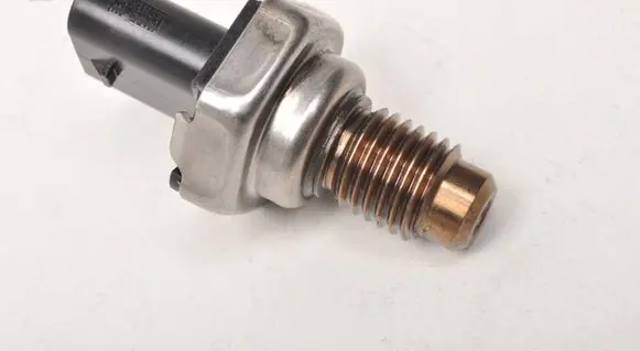 Volvo XC90 Fuel pressure sensor 31478397