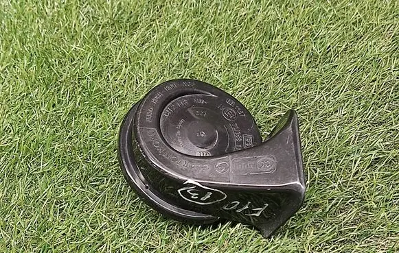 BMW 5 F10 F11 Horn signal 3881157