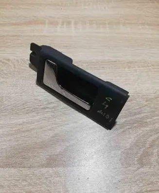 Audi A6 S6 C4 4A Front door interior handle 4A0837019B