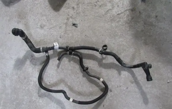 Alfa Romeo Stelvio Engine coolant pipe/hose 00505523330