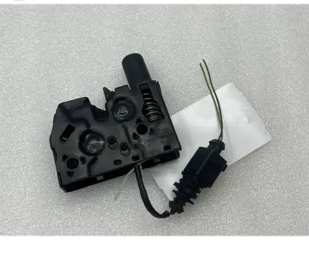 Audi A3 S3 8V Engine bonnet/hood lock/catch 8V0823509