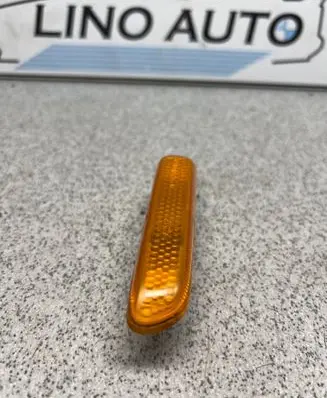 BMW 3 E46 Front fender indicator light 8370719