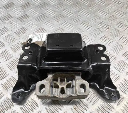Audi Q2 - Engine mount bracket 5Q0199555AB
