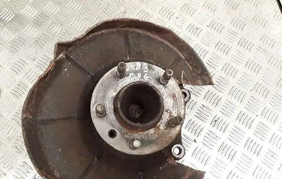 Ford Kuga I Rear wheel hub 8V415A970AB