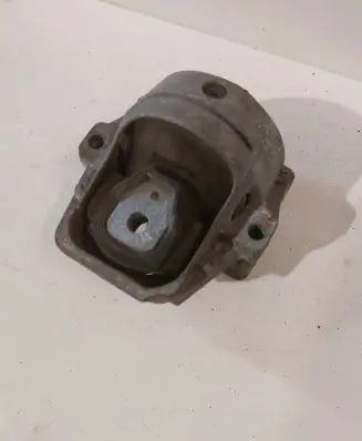 Audi Q5 SQ5 Engine mount bracket 8R0199381
