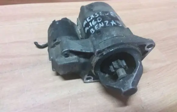 Mercedes-Benz A W168 Starter motor 0051512101 7190506LAN D7E8