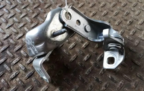 Front door hinge set