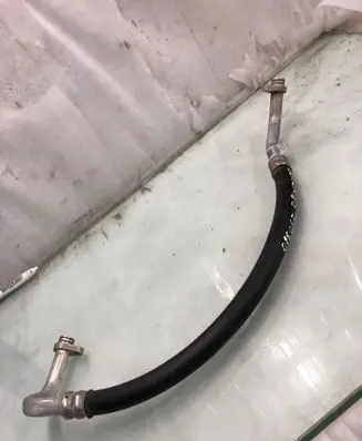 Citroen Berlingo Air conditioning (A/C) pipe/hose 9822435580