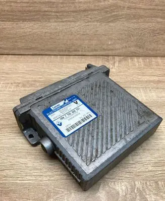 Volvo S40, V40 Engine control unit/module ECU 7700868321 7700103515A