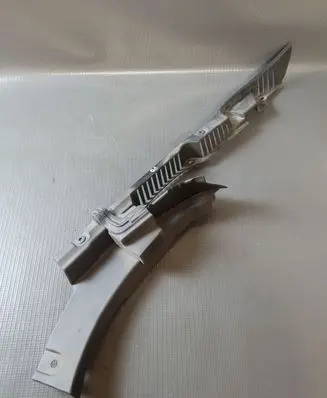 Volvo XC60 Fender mounting bracket 32216110