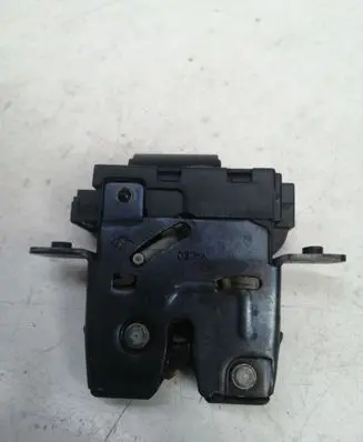 Renault Laguna II Tailgate/trunk/boot lock/catch/latch 8200257615B