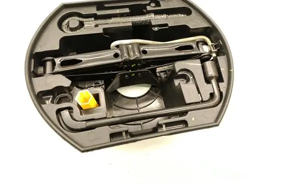 Peugeot 2008 I Tool set 9655342680