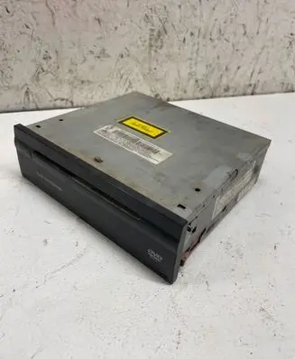 Mercedes-Benz E W211 GPS navigation control unit/module A2208206085 47736203 MATC00SSB