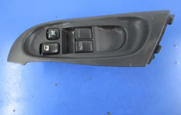 Nissan Almera Tino Other devices 80961-BM500