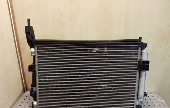 Ford Focus Radiator set BV6119710BA 940002906 BV618C342BD