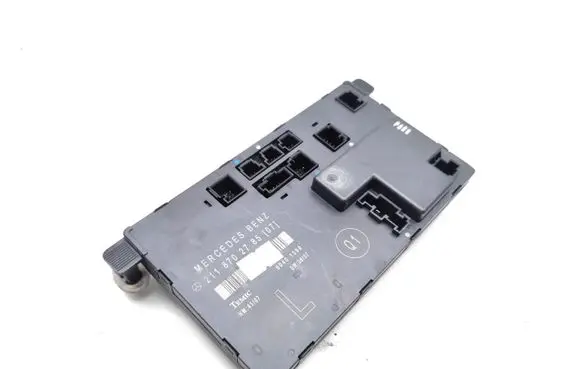 Mercedes-Benz E AMG W212 Door control unit/module 2118702785