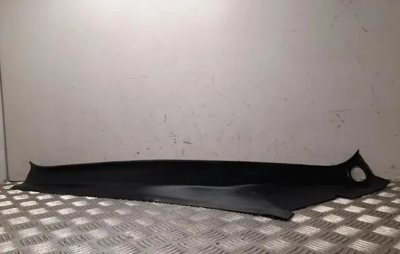 Tesla Model X Bottom trim 104732000E