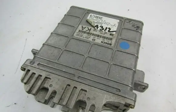 Opel Vectra B Engine control unit/module ECU 0281001335