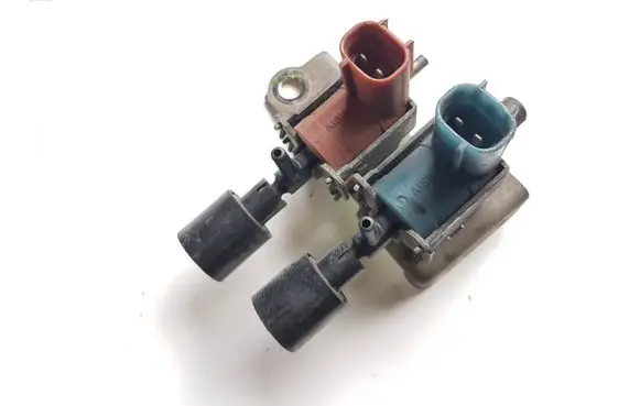 Toyota Land Cruiser (J120) Turbo solenoid valve 9091012074