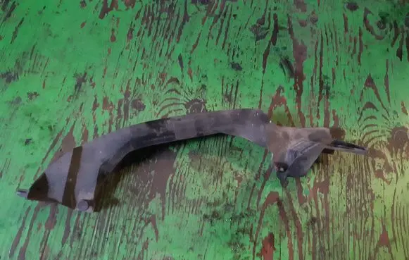 Ford Puma Front bumper mounting bracket
