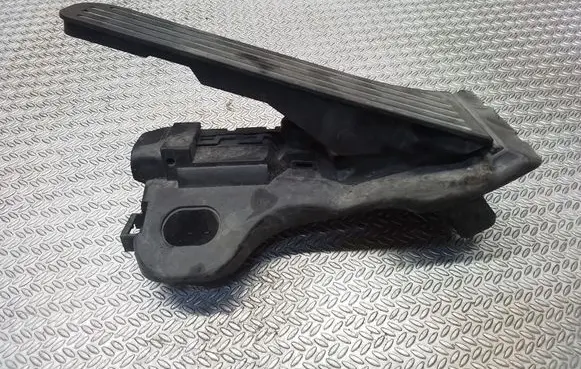 Volkswagen Caddy Accelerator throttle pedal 2K6723503A