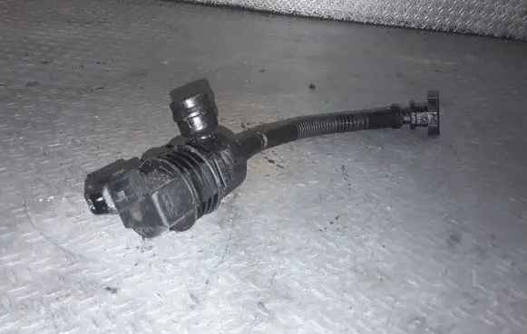 BMW 1 E81 E87 Idle control valve (regulator) 7512581