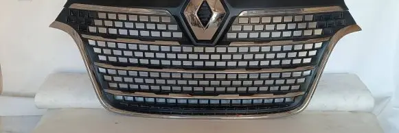 Renault Master III Front bumper upper radiator grill