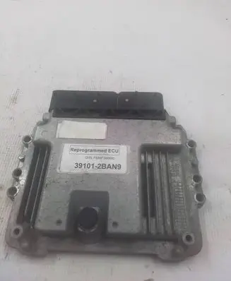 KIA Sportage Engine control unit/module 391012BAN9