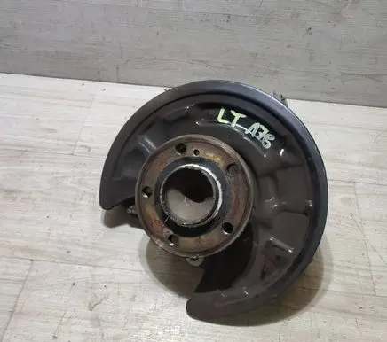 Mercedes-Benz CLA C117 X117 W117 Rear wheel hub A2464230420