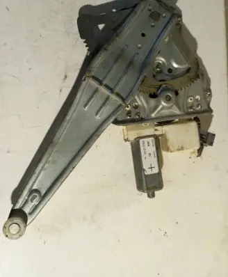 Toyota Avensis T250 Sliding door window regulator with motor 6983005100 994028