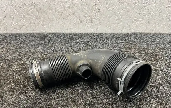Porsche Cayenne (92A) Air intake hose/pipe 7P6129572