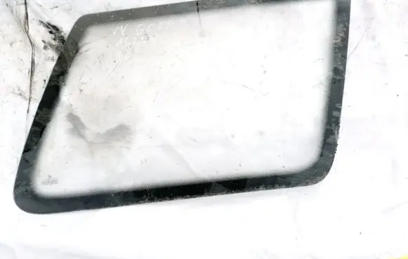 Volkswagen Golf III Rear side window