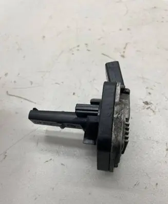Volkswagen Touran I Oil level sensor 1J0907660C