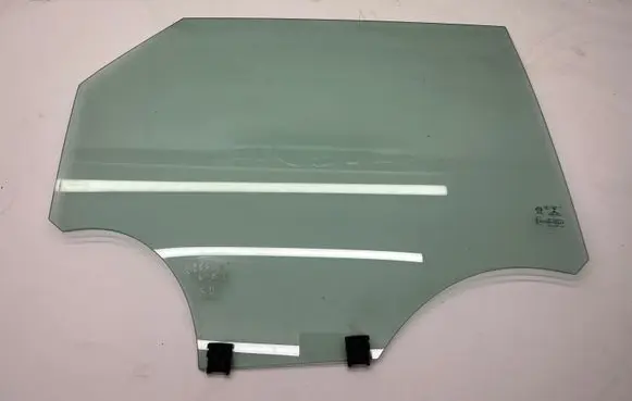 Peugeot 3008 II Rear door window glass 9811454080
