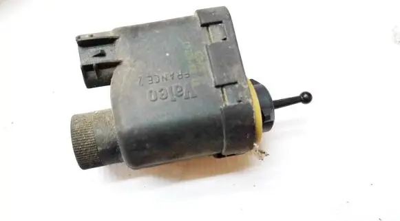 Headlight level adjustment motor