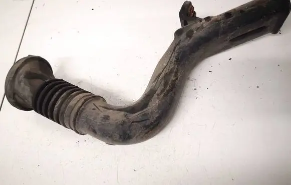 Honda CR-V Air intake hose/pipe 