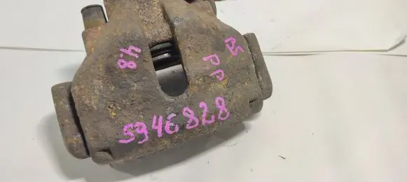 Volkswagen PASSAT B5 Front brake caliper 8E0615124A