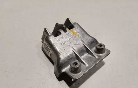 Jaguar F-Pace Other engine bay part HK83042K50BC
