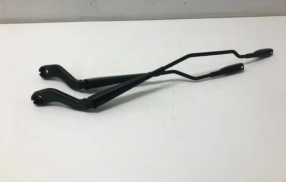 Ford Ecosport Front wiper blade arm CN1517B589AC CN1517C495AC