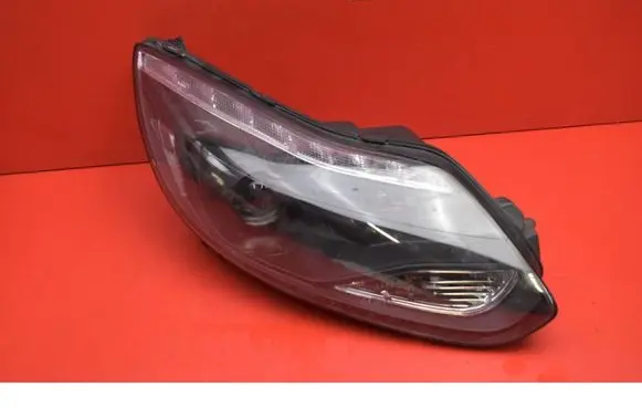 Ford Focus Headlight/headlamp 