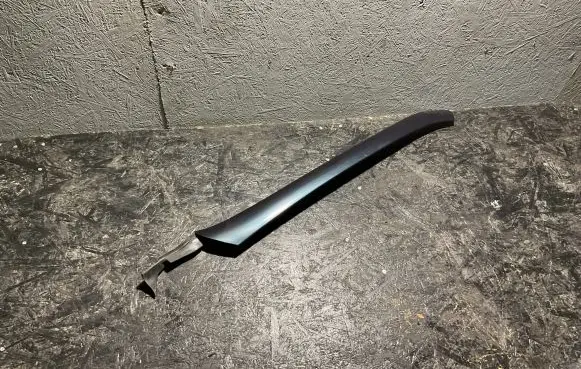 Mercedes-Benz S W140 Windshield trim