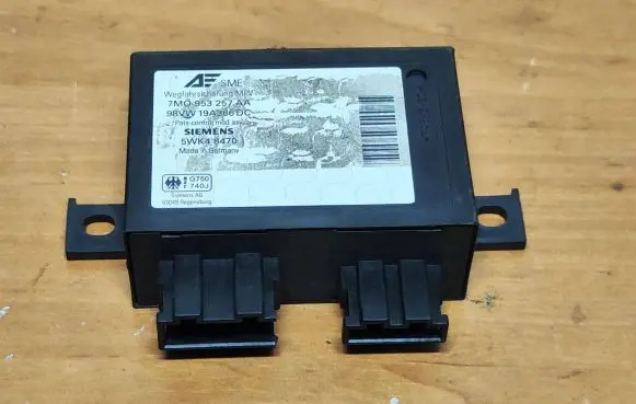 Ford Galaxy Immobilizer control unit/module 7M0953257AA 98VW19A366DC 5WK48470