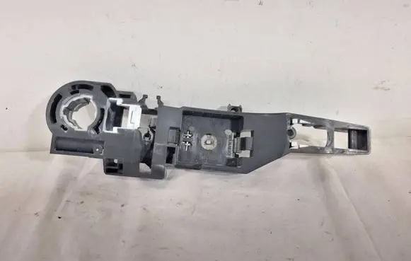 Renault Kangoo II Front door exterior handle/bracket 8200497590