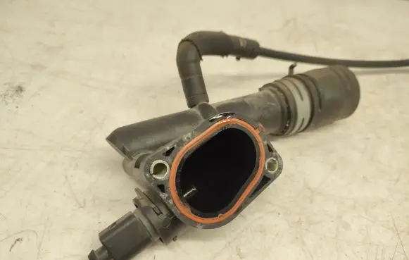 Thermostat/thermostat housing